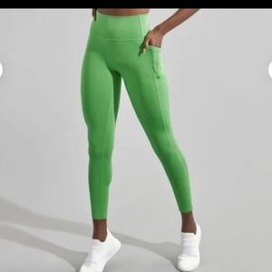Buffbunny Luna pocket leggings in Franki green